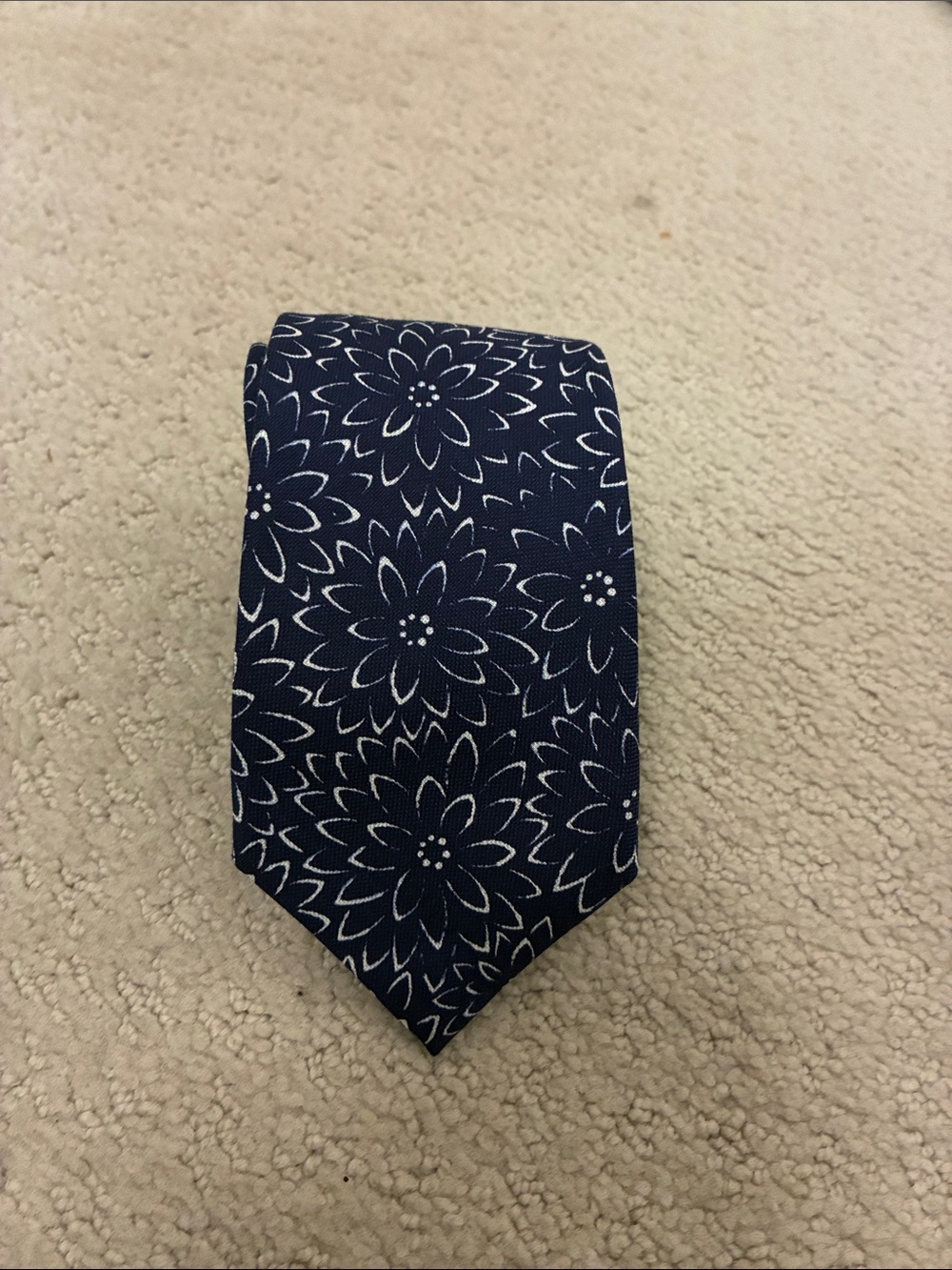 J. CREW Ludlow Navy Blue Floral Slim Necktie 3 Inch Width 👵MT